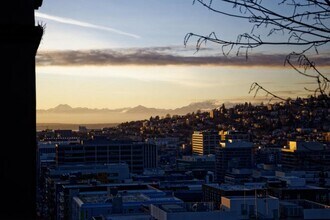 311 E Republican St in Seattle, WA - Building Photo - Building Photo