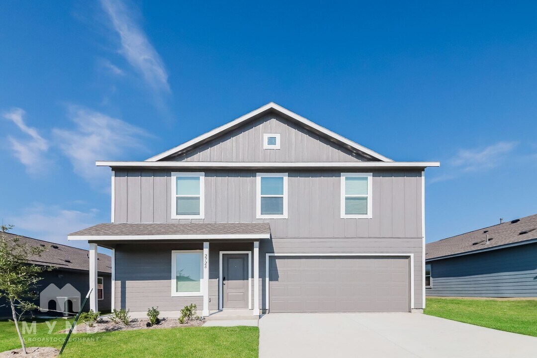 2728 Mistwood Dr in Fort Worth, TX - Foto de edificio