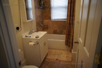 1325 Commonwealth Avenue-Unit -22 in Boston, MA - Building Photo - Building Photo