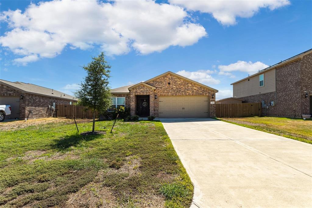 2095 Mule Ridge Dr in Katy, TX - Foto de edificio