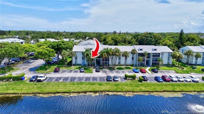 1008 Green Pine Blvd in West Palm Beach, FL - Building Photo - Building Photo
