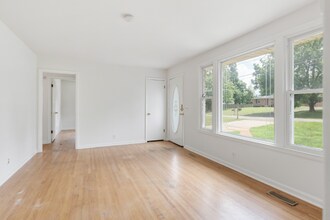 2007 Upland Dr in Nashville, TN - Building Photo - Building Photo