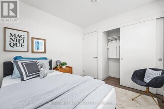 100 Manett Crescent in Brampton, ON - Building Photo - Building Photo