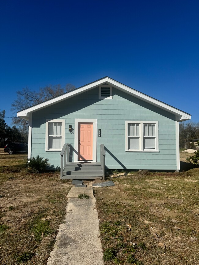 property at 400 E Hickory St