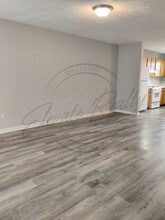 211 Nowlin Dr in Columbia, TN - Building Photo - Building Photo