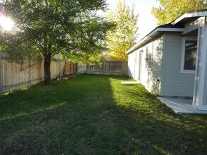 831 S Chicago St in Nampa, ID - Building Photo - Building Photo