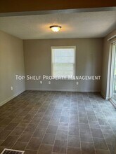 7507 SW 12th St in Des Moines, IA - Building Photo - Building Photo