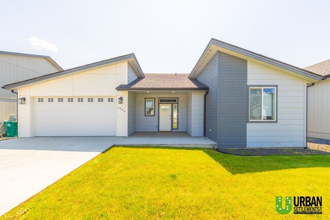 property at 1893 Lavender Ave