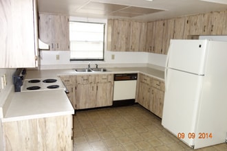 1275 Malone Ave in Spring Hill, FL - Building Photo - Building Photo