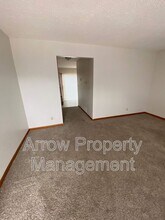 1226 S Jackson St in Junction City, KS - Building Photo - Building Photo