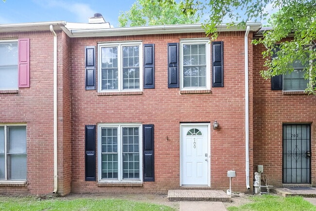 property at 700 Redland Dr