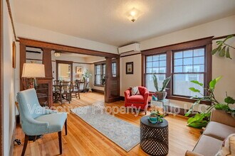 513 W Fourth Plain Blvd in Vancouver, WA - Building Photo - Building Photo