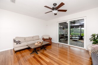 9873 50th St Cir E in Parrish, FL - Building Photo - Building Photo