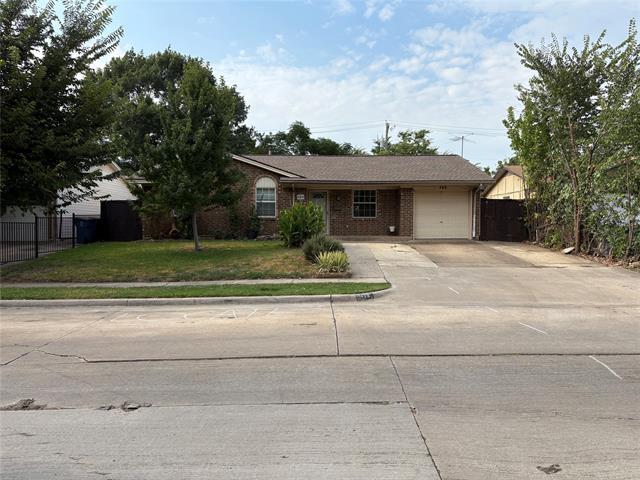 408 Price Dr in Lewisville, TX - Building Photo
