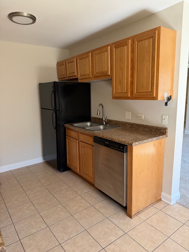 681 Thorntree Ct in Bartlett, IL - Building Photo - Building Photo