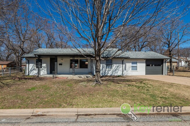 600 E Greenway St in Derby, KS - Foto de edificio - Building Photo