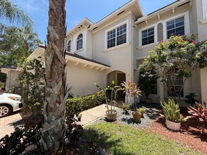 6393 Bella Cir in Boynton Beach, FL - Building Photo - Building Photo