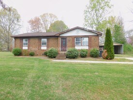 3445 Huffine Mill Rd in Gibsonville, NC - Building Photo