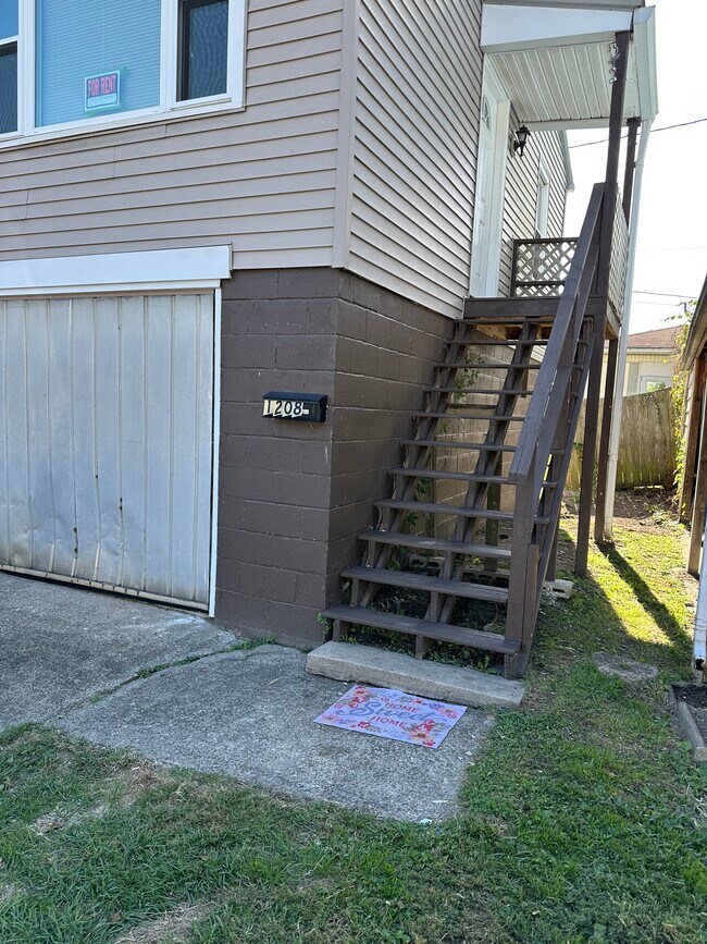 1208 S 4th St in Ironton, OH - Building Photo - Building Photo
