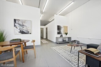 3035 W George St in Chicago, IL - Building Photo - Building Photo