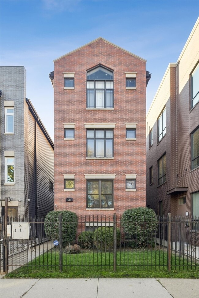 property at 641 E 50th St