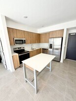 1940 Van Buren St, Unit 801 in Hollywood, FL - Building Photo