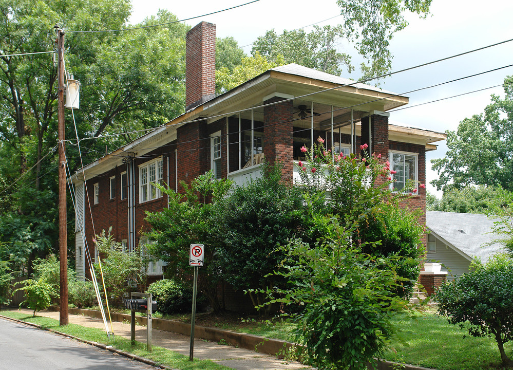 1102 Briarcliff Rd in Atlanta, GA - Building Photo