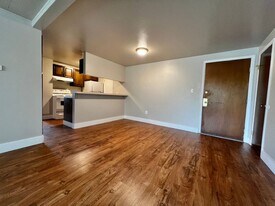 1005 Robertson St in Fort Collins, CO - Building Photo