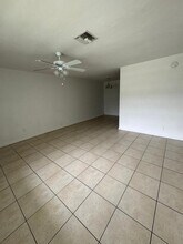 3281 Coral Hills Dr, Unit 6 in Coral Springs, FL - Building Photo - Building Photo
