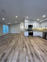 452 Chinquapin Ave in Carlsbad, CA - Building Photo - Building Photo