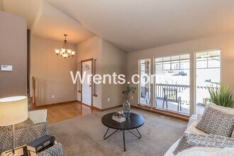 17501 Horseman Dr in Colbert, WA - Building Photo - Building Photo