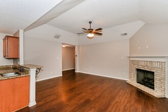 9440 Darren Cir S in Cordova, TN - Building Photo - Building Photo