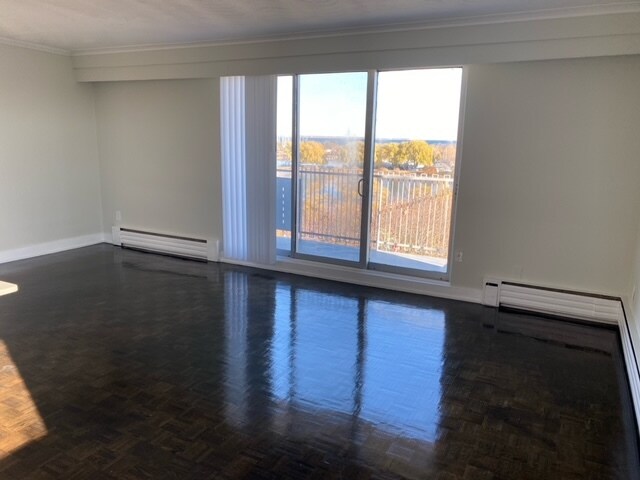 4 Superior Ave in Toronto, ON - Building Photo - Building Photo