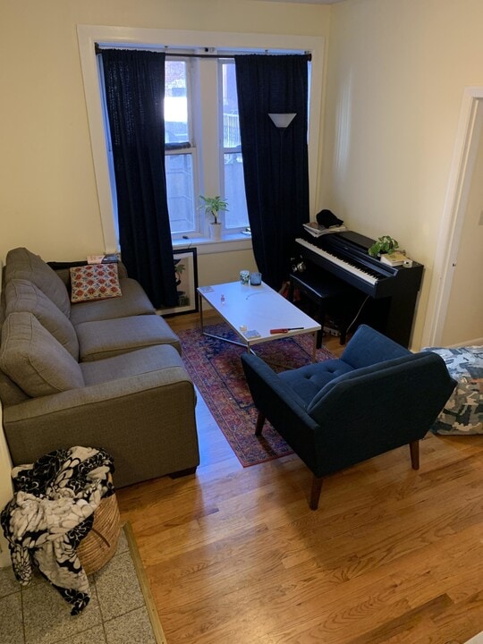 151 Endicott St, Unit A in Boston, MA - Foto de edificio