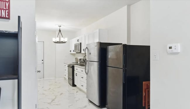 property at 1414 E Oliver St