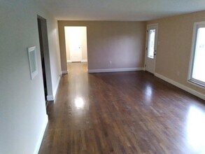8608 Peters Rd in Cranberry Township, PA - Building Photo - Building Photo