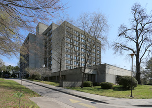 JJ Henderson Housing Center in Durham, NC - Foto de edificio - Building Photo