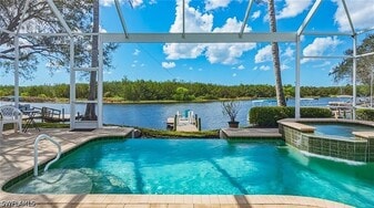 8476 Mallards Point in Naples, FL - Building Photo