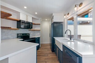 3288 Via Marin in San Diego, CA - Building Photo