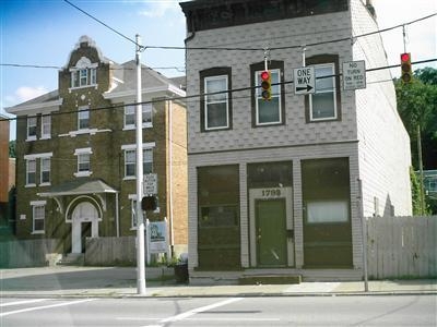 1793 Queen City Ave in Cincinnati, OH - Foto de edificio - Building Photo