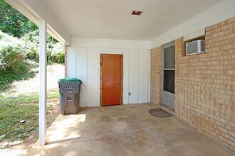2305 N Berkshire Rd in Charlottesville, VA - Building Photo - Building Photo