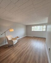 Lewis Court Apartments in Sault Ste Marie, ON - Building Photo