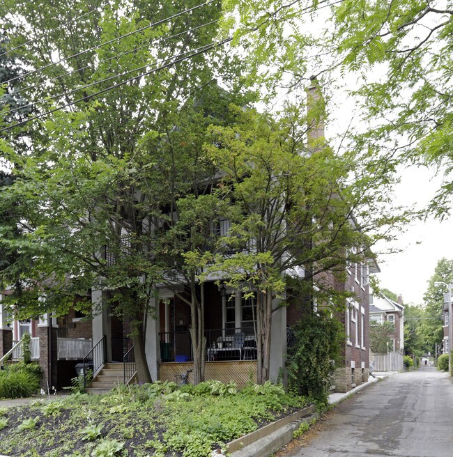 30 Glenholme Ave