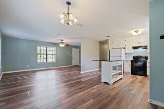 10510 Gayfer Rd Ext in Fairhope, AL - Building Photo - Building Photo