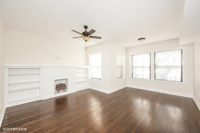 4936 W Jackson Blvd, Unit 2W