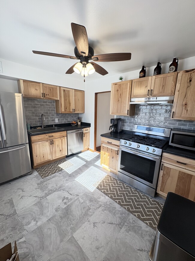 6525 W Center St, Unit 2