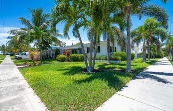 201 W Ocean Ave in Boynton Beach, FL - Building Photo - Building Photo