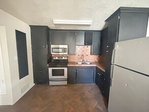 33 S Olive in Mesa, AZ - Building Photo - Building Photo