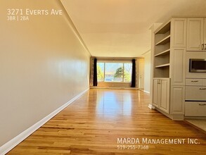 3271 Everts Ave in Windsor, ON - Building Photo - Building Photo