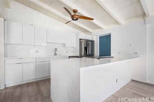 771 Akumu St in Kailua, HI - Building Photo